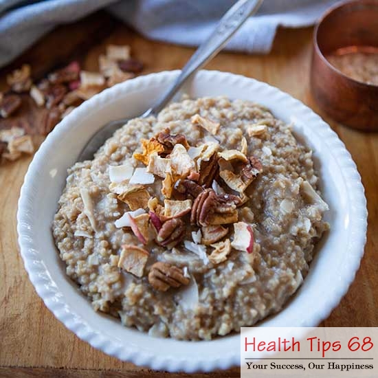 Oatmeal can help in weight loss in two ways